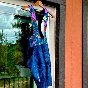 NWT Pearl Izumi men’s bike bib. Size large